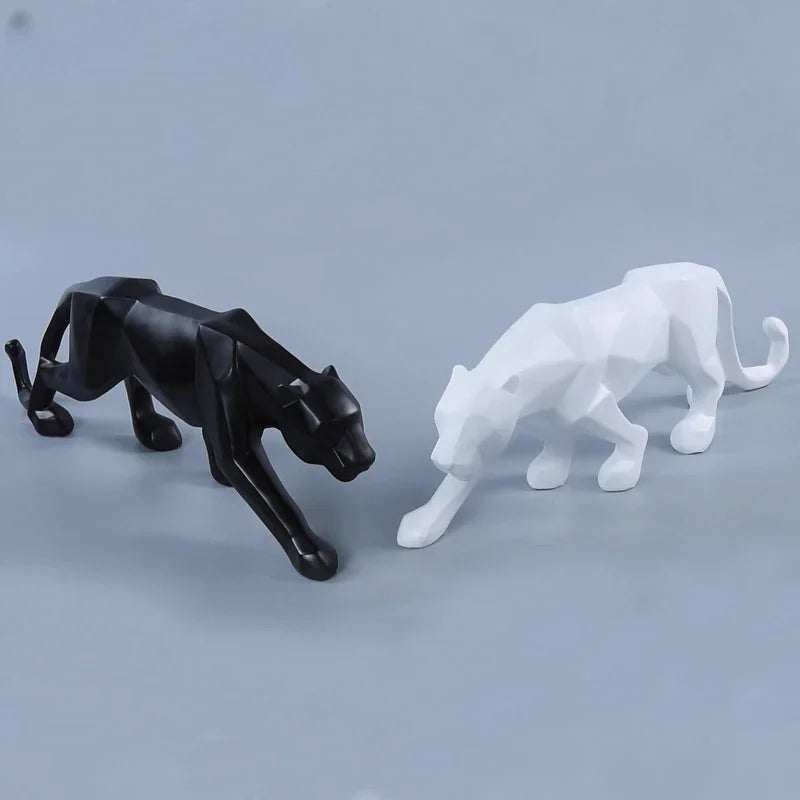 Escultura Pantera Geométrica em Resina – foto principal