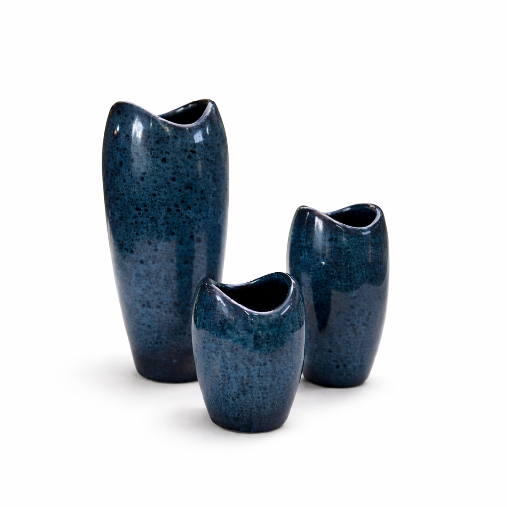 Trio de Vasos Decorativos em Cerâmica Esmaltada Assimétricos – foto 2
