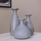 Trio de Vasos Decorativos Formato Garrafa em Cerâmica – foto 7