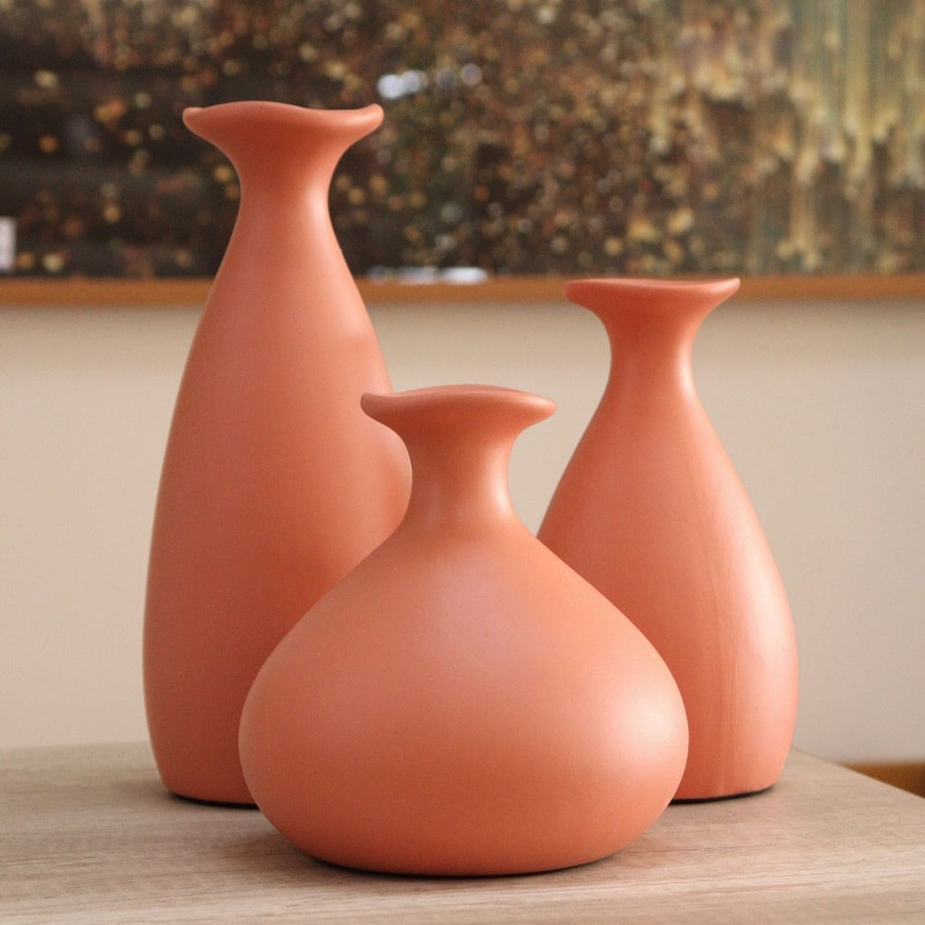 Trio de Vasos Decorativos Formato Garrafa em Cerâmica – foto 4