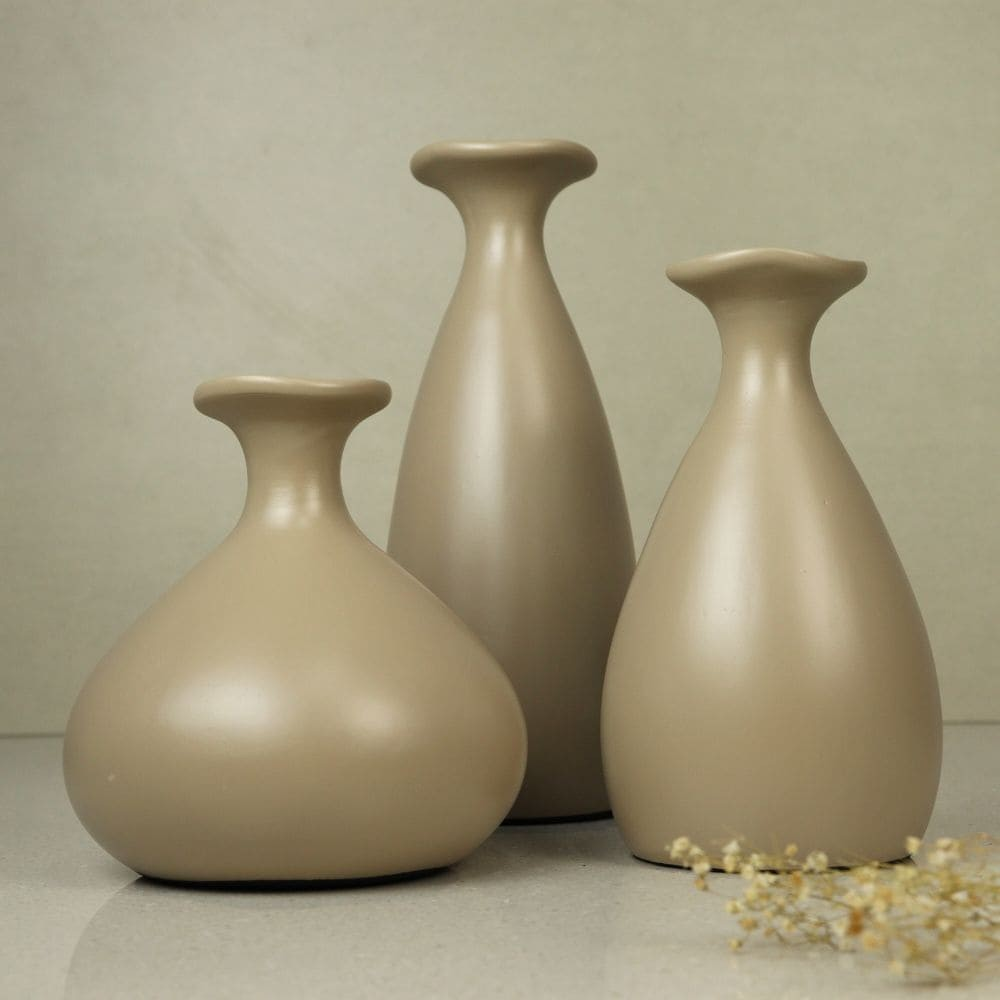 Trio de Vasos Decorativos Formato Garrafa em Cerâmica – foto 9
